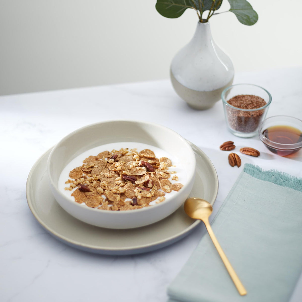 Nature's Path Cereal Orgánico Flax Plus Maple y Nuez Pecana 326 g
