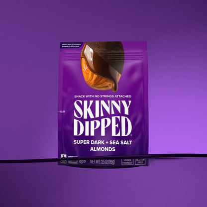 SkinnyDipped Almendras Cubiertas De Chocolate Súper Amargo Y Sal De Mar
